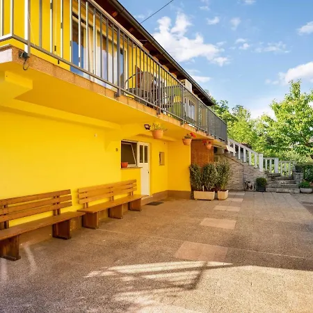 Elegant Holiday In Lovran With Swimming Pool Nyaraló *