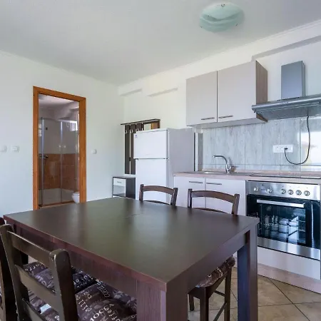 Elegant Holiday In Lovran With Swimming Pool Nyaraló *